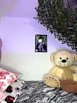 Snapshot of Melody_rouxxx chatting on 10.09.25 Melody rouxxx online show from 10.09.25