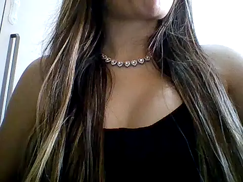 Yasleal online show from 04.23.26