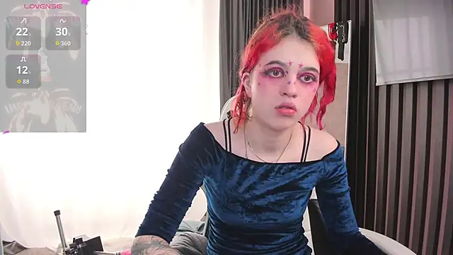 NoelleGothicShadow online show from 12.20.25