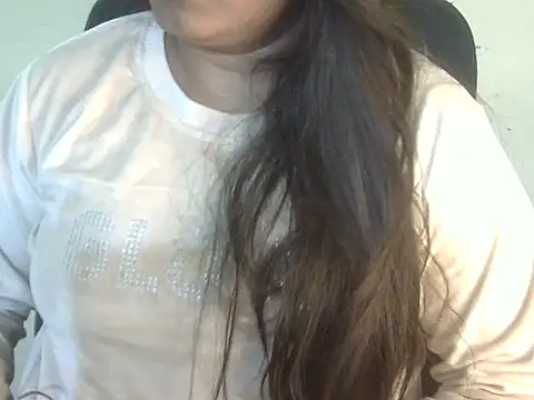 Aanya Hazel online show from 12.20.25