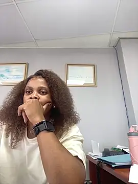 Snapshot of 031bubbles chatting on 02.13.26 031bubbles online show from 02.13.26