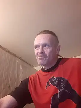 Snapshot of Kuba_Gd chatting on 12.27.24 Kuba Gd online show from 12.27.24