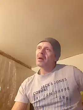 Snapshot of Kuba_Gd chatting on 01.21.25 Kuba Gd online show from 01.21.25