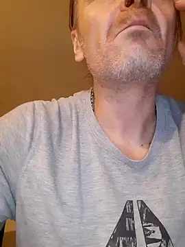 Snapshot of Kuba_Gd chatting on 02.02.25 Kuba Gd online show from 02.02.25