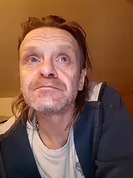 Snapshot of Kuba_Gd chatting on 02.12.25 Kuba Gd online show from 02.12.25