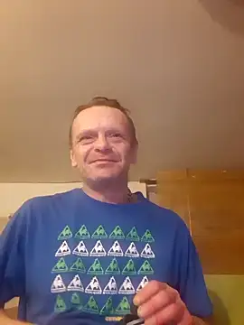 Snapshot of Kuba_Gd chatting on 02.19.25 Kuba Gd online show from 02.19.25