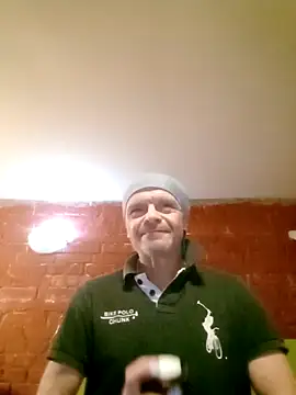 Snapshot of Kuba_Gd chatting on 11.14.25 Kuba Gd online show from 11.14.25