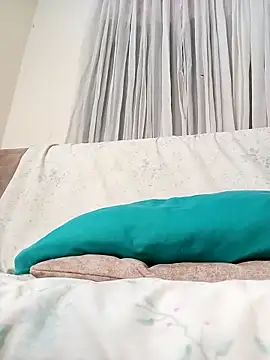 Marian Zeller online show from 12.21.25