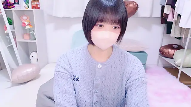 Hinata Sun online show from 02.19.26