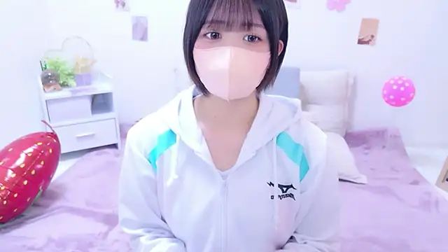 Hinata Sun online show from 05.11.26