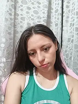 Snapshot of Lahila_ chatting on 06.14.26 Lahila online show from 06.14.26
