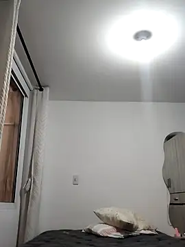 mia mancinii online show from 03.18.26