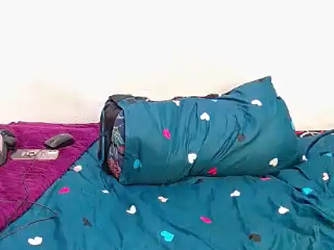 SlenderCaramelBabexx online show from 09.21.25