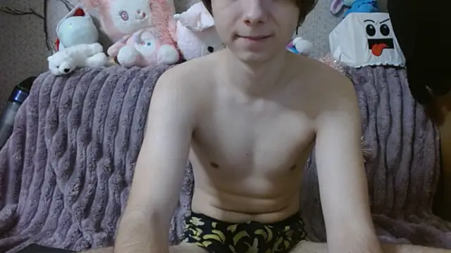 Snapshot of hilt_on_ chatting on 12.19.25 hilt on online show from 12.19.25