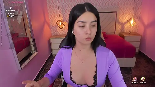 CHRISTY TEIGEN4 online show from 10.15.25