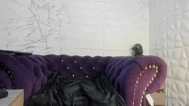 Alisha Evans Rs online show from 10.23.25