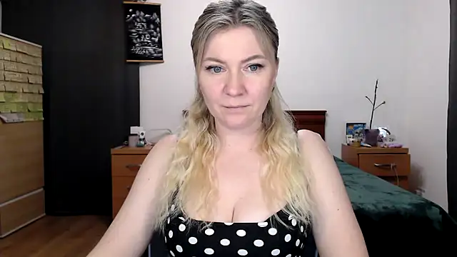 ParadiseAlina online show from 03.28.26