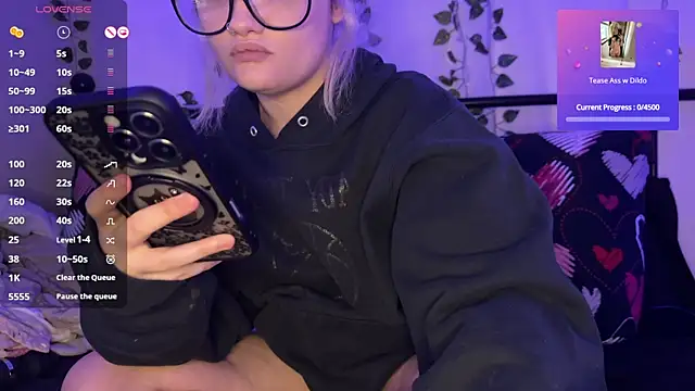 xxNaughtyNicolexx online show from 10.05.25