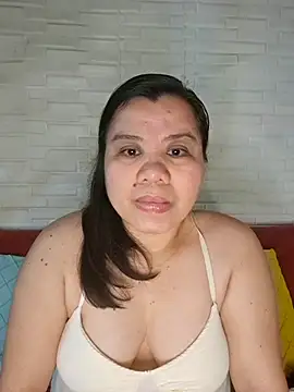 hotlyn45 online show from 04.13.26