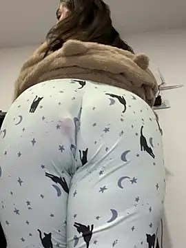 Snapshot of Amelia_laurent chatting on 02.01.26 Amelia laurent online show from 02.01.26