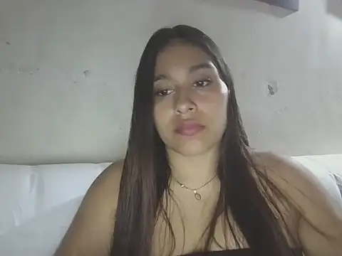 Snapshot of zairabreze chatting on 05.04.26 zairabreze online show from 05.04.26