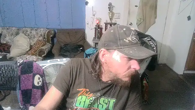 Poundtown1226 online show from 09.11.25