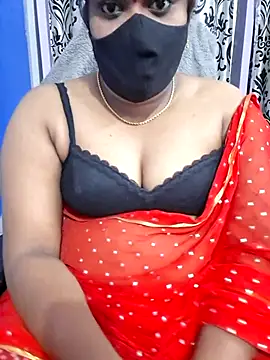 Snapshot of sujuta chatting on 04.15.26 sujuta online show from 04.15.26