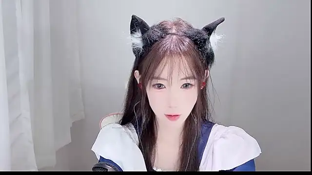 Snapshot of Xiao-runbao chatting on 10.13.25 Xiao-runbao online show from 10.13.25