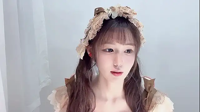 Snapshot of Xiao-runbao chatting on 10.26.25 Xiao-runbao online show from 10.26.25