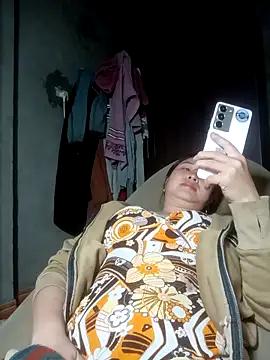 suki-lady online show from 11.15.25