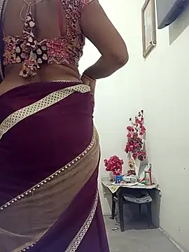 Snapshot of monu_bhabi chatting on 03.18.26 monu bhabi online show from 03.18.26