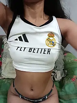 Daizy Shah online show from 05.29.26