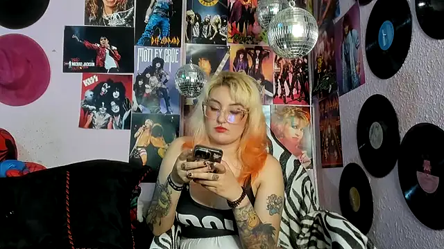 Avril Maria online show from 03.14.26