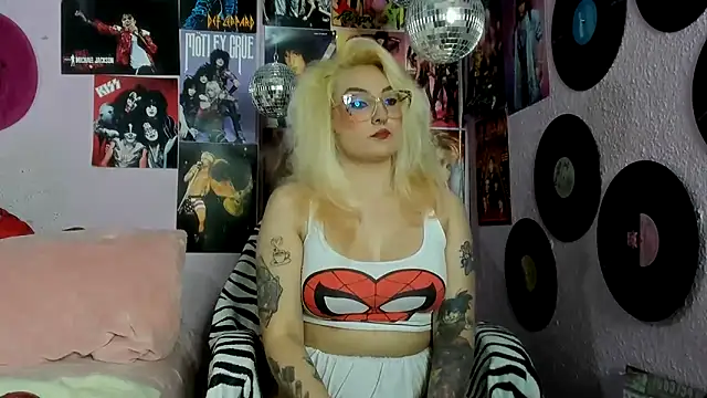 Avril Maria online show from 05.25.26