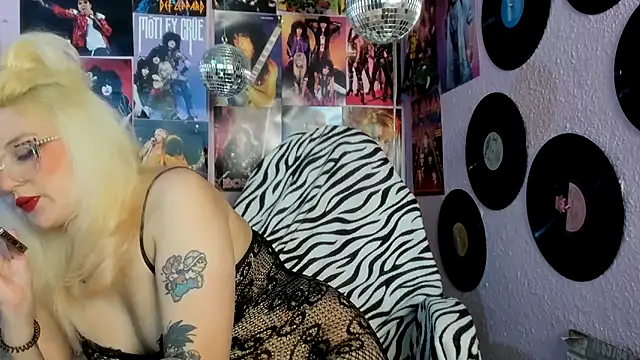 Avril Maria online show from 05.30.26