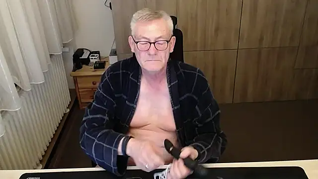 Snapshot of randyandy67 chatting on 03.17.26 randyandy67 online show from 03.17.26