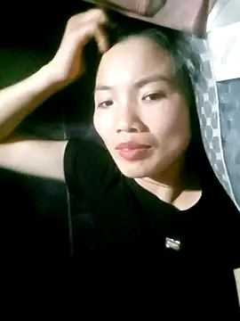 ngan-cute online show from 10.17.25