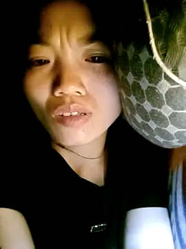 ngan-cute online show from 12.03.25