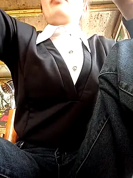 ngan-cute online show from 03.02.26