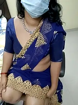 Snapshot of tamilmaha12 chatting on 10.27.25 tamilmaha12 online show from 10.27.25