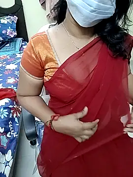 Snapshot of tamilmaha12 chatting on 12.01.25 tamilmaha12 online show from 12.01.25