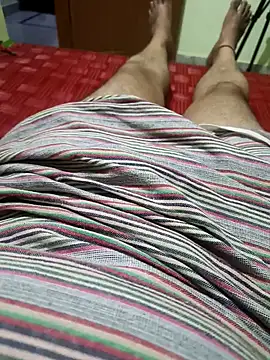 Snapshot of sakshi-44 chatting on 10.10.25 sakshi-44 online show from 10.10.25