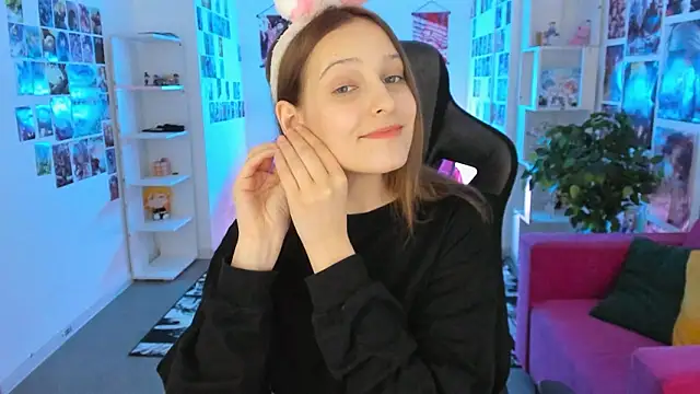 JenniferKiim online show from 02.17.26