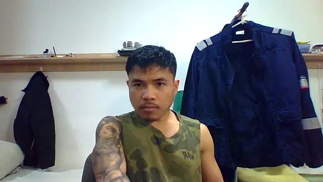 Snapshot of sessiontoyboy chatting on 02.23.26 sessiontoyboy online show from 02.23.26