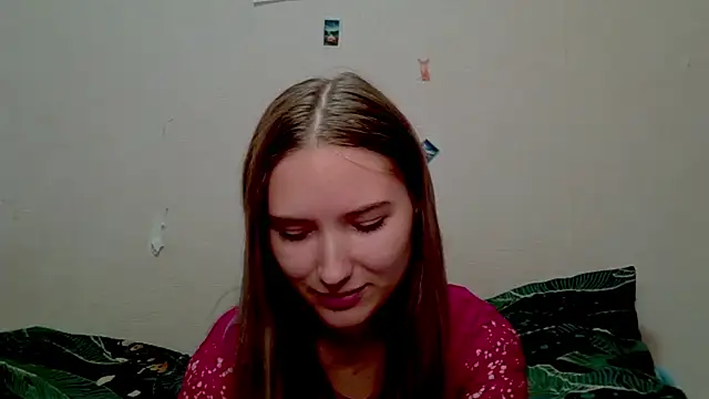 Snapshot of _kikiclark__ chatting on 10.21.25 kikiclark online show from 10.21.25