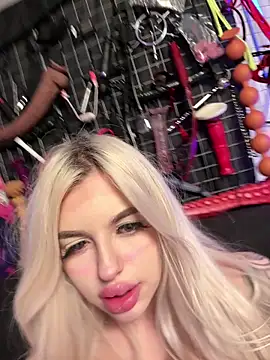 Steffi Snowbunny online show from 02.07.26