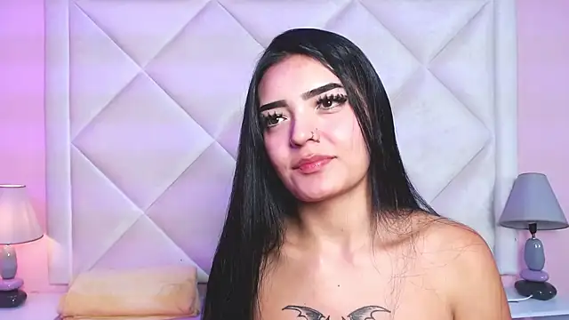 Miaa Smithh   online show from 11.08.25