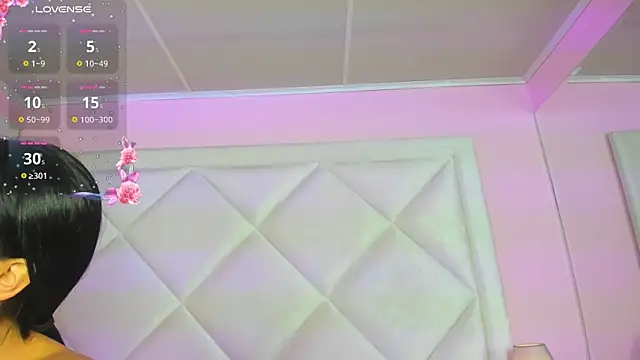 Miaa Smithh   online show from 02.17.26