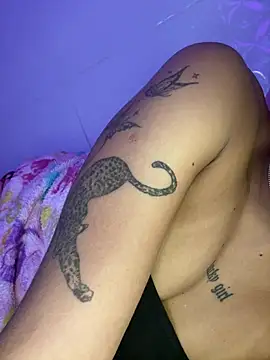 luluzinhax online show from 04.25.26