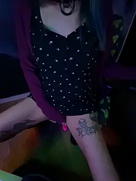 mmmminaDarling online show from 02.20.26